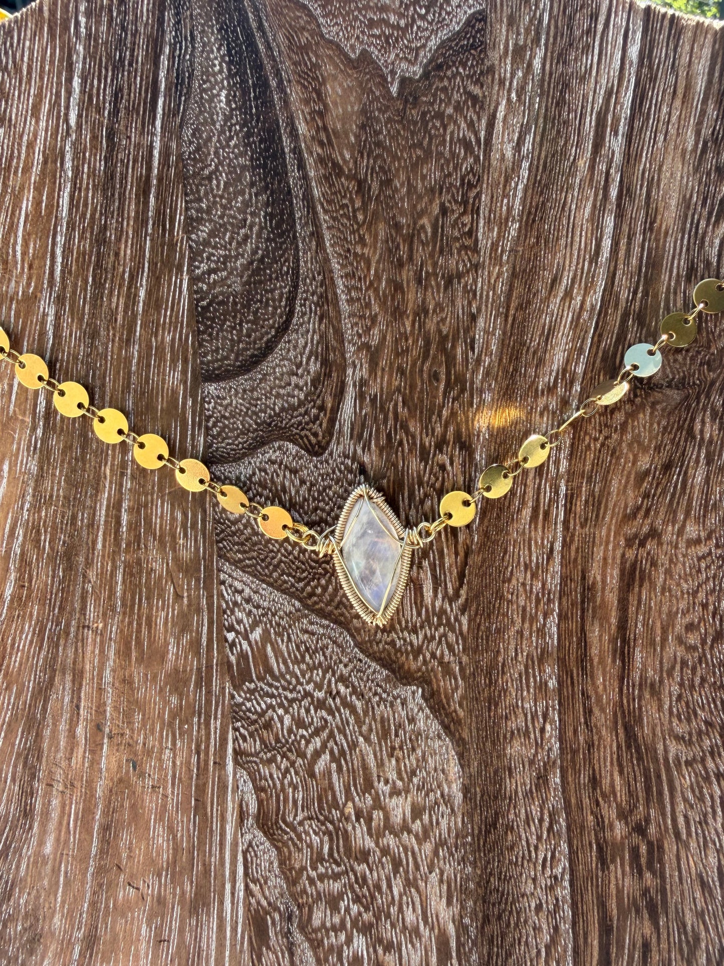 Moonstone in gold 💛