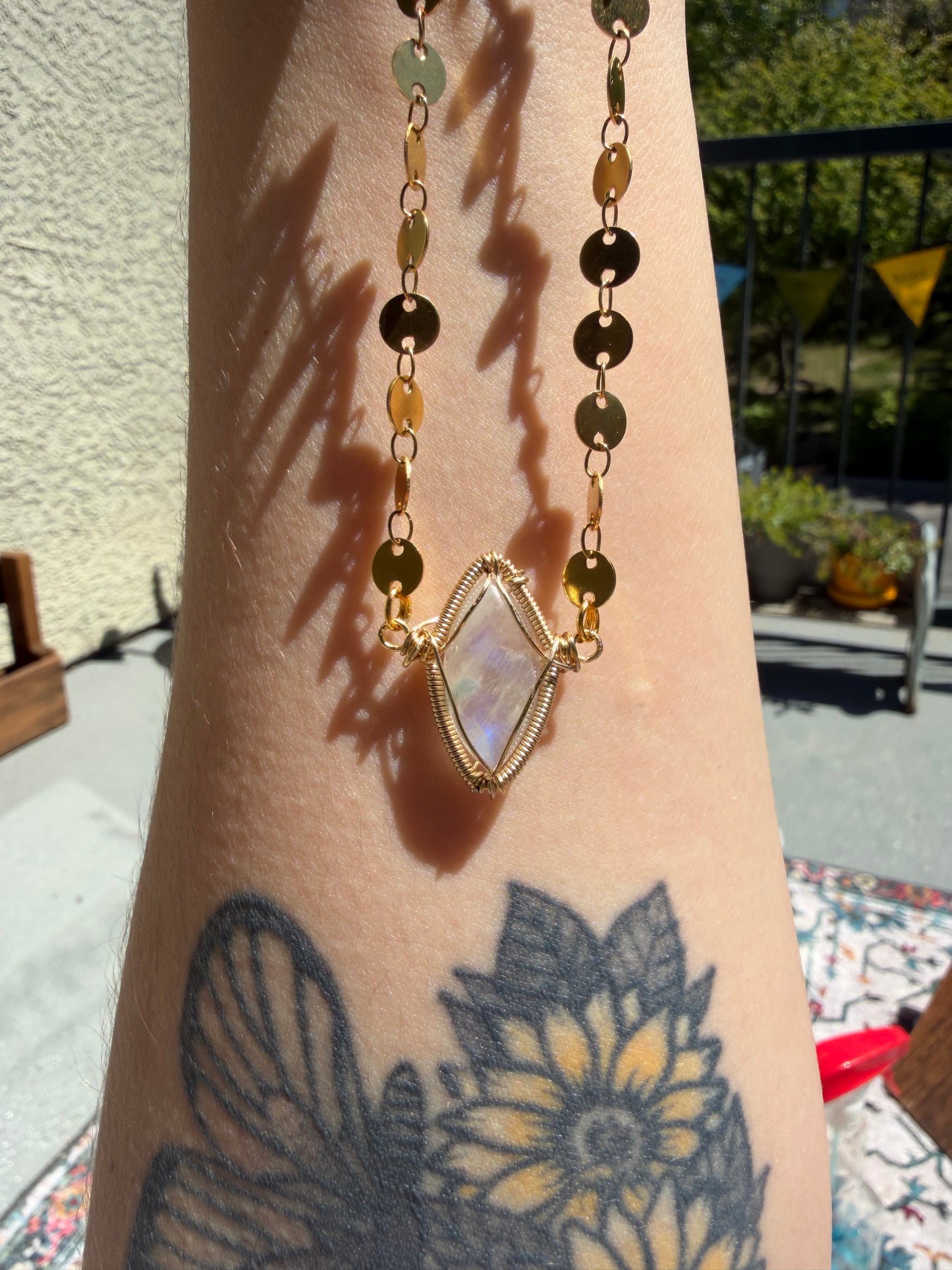 Moonstone in gold 💛