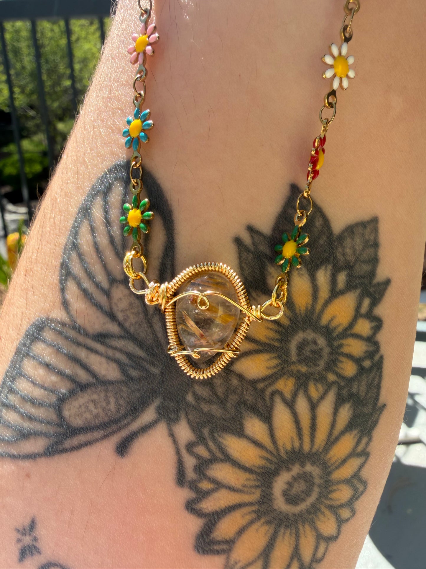Rutilated Quartz w/ flower chain🌼